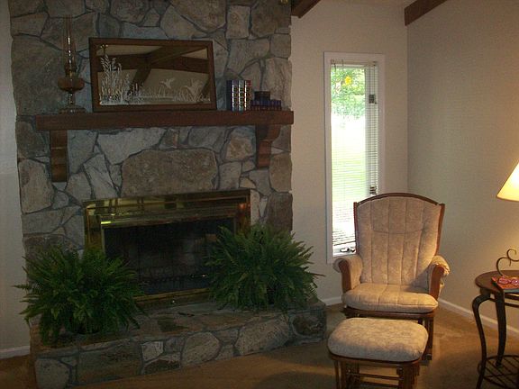 Stone Fireplace in Great Rm