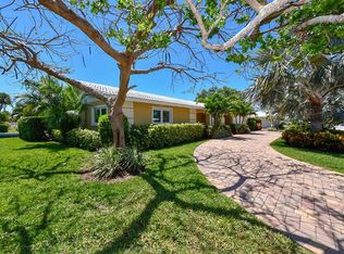 580 Bowsprit Ln, Longboat Key, FL 34228