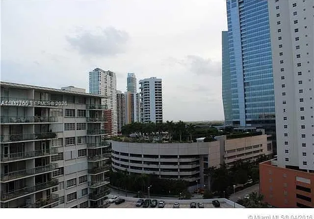 1402 Brickell Bay Dr #1103 — Photo 2