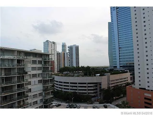 Building Photo - 1402 Brickell Bay Dr #1103