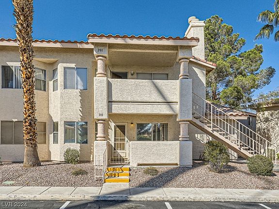 2nd image of 909 Sulphur Springs Ln Unit 101
