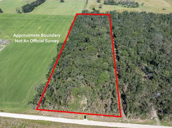 569 SW Regiment Pl, Lake City, FL 32024