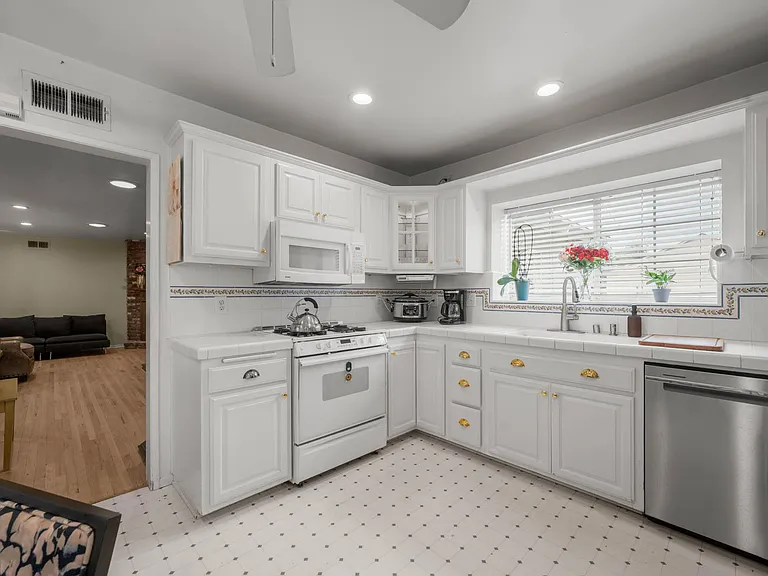 8937 Monogram Ave — Photo 45