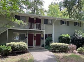 107 Sue Ann Ct, Carrboro, NC