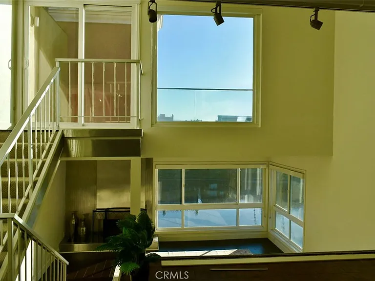 6400 Pacific Ave #311 — Photo 19