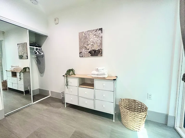 14954 Sherman Way #105 — Photo 3