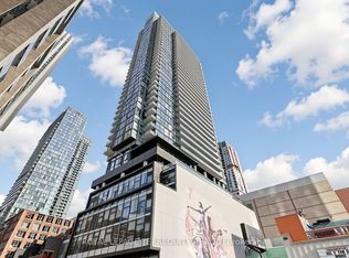 290 Adelaide St W #3512, Toronto, ON M5V1N1