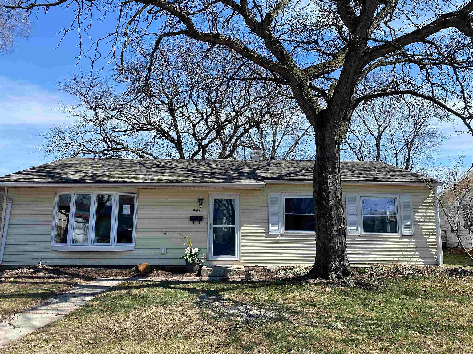 6420 Hackberry Dr, Fort Wayne, IN 46825 Zillow