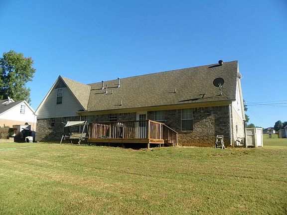 3rd image of 421 Tipton Lake Cir W