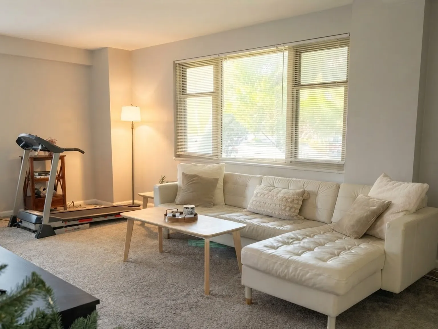 1 bed, 770 sqft, $1,220 — Photo 2