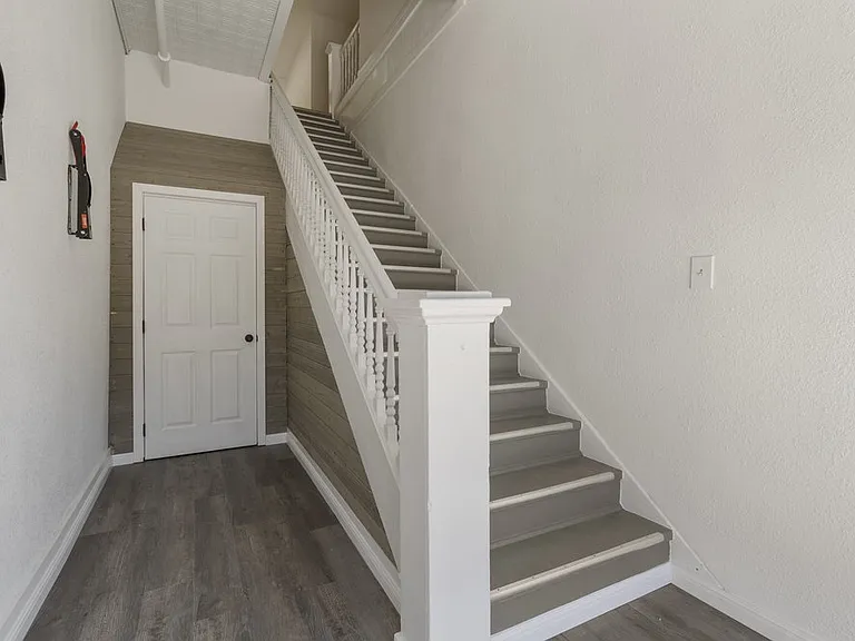119 N Main St #1 — Photo 8