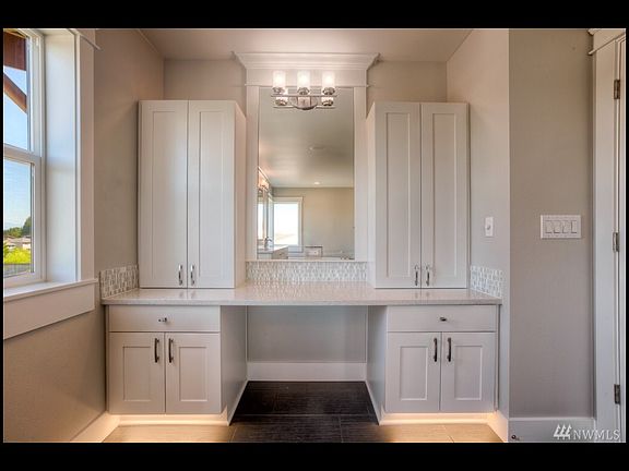 3rd image of 23114 SE 52nd St