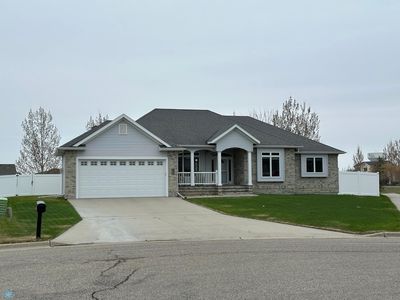 3713 N Sedona Ct, West Fargo, ND, 58078