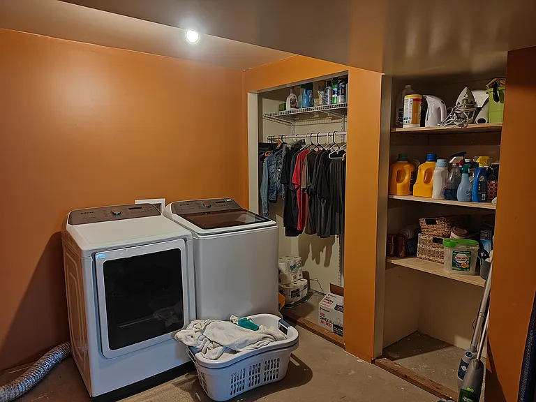 87 N 1525 W — Photo 15