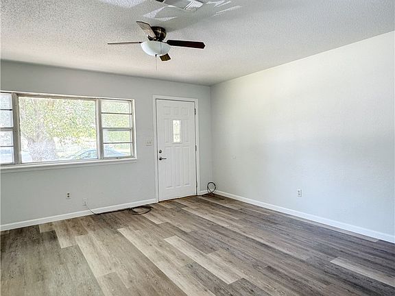 4th image of 1008 N 4th St