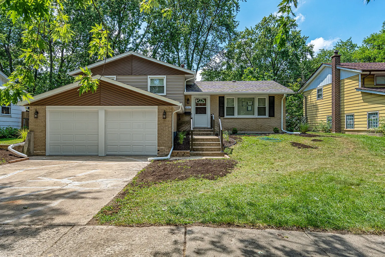 21916 Gailine Ave photo 1