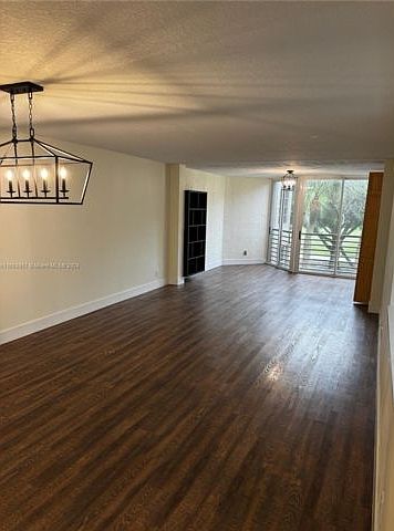 1st image of 9520 Seagrape Dr #20