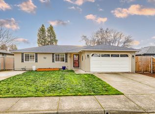 1254 Far West Ave, Central Pt, OR 97502