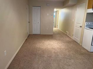 4810 52nd St UNIT B, Olds, AB T4H1G2