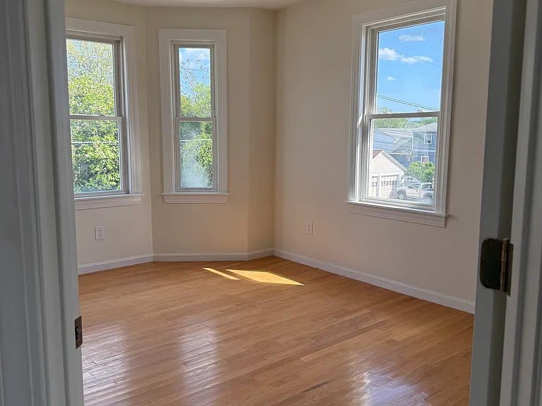 445 Waterman Ave #2 — Photo 8