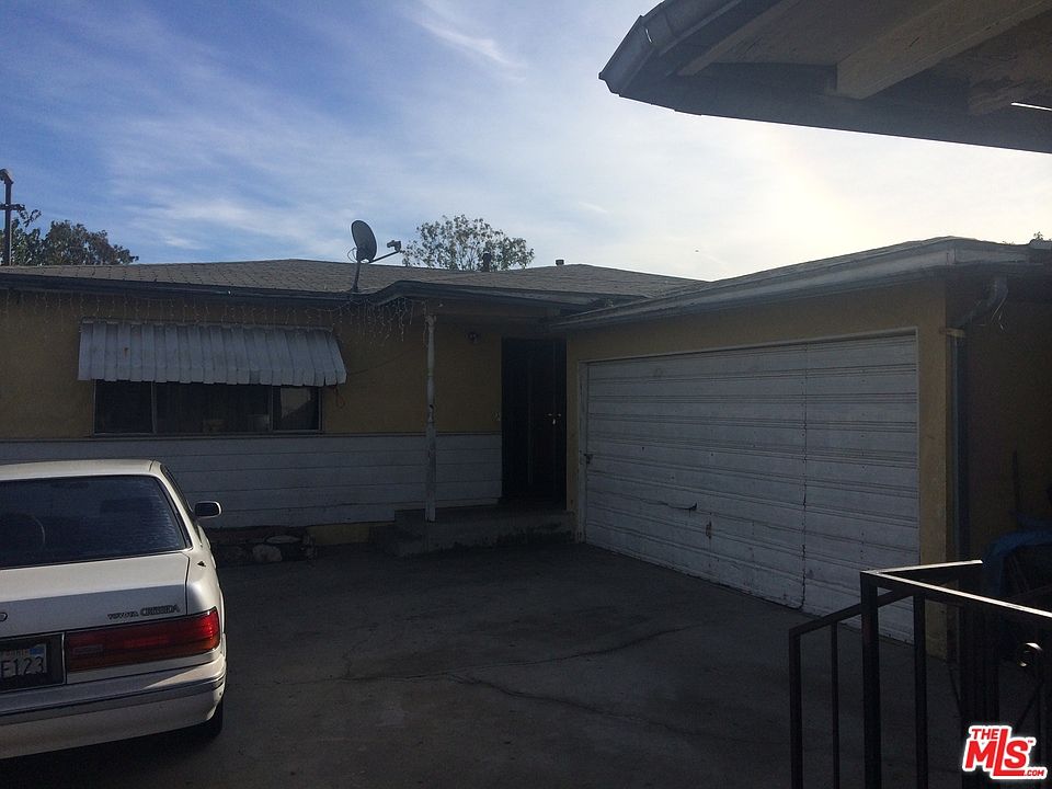 2nd image of 230 N Herbert Ave