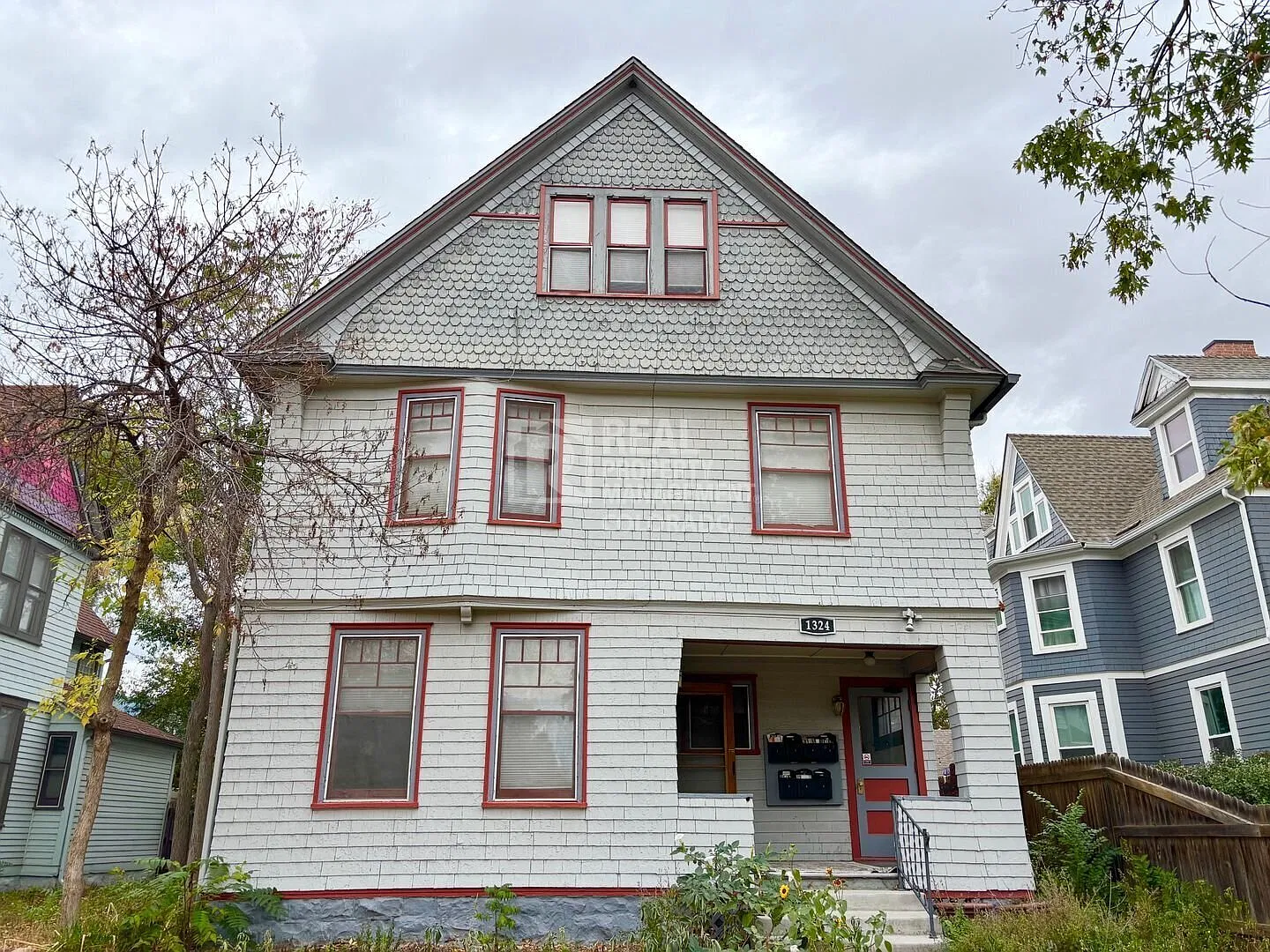 Old North End Studio with classic charm — Photo 1