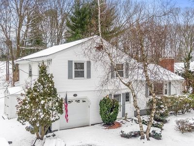 19 Canterbury Rd, Woburn, MA, 01801