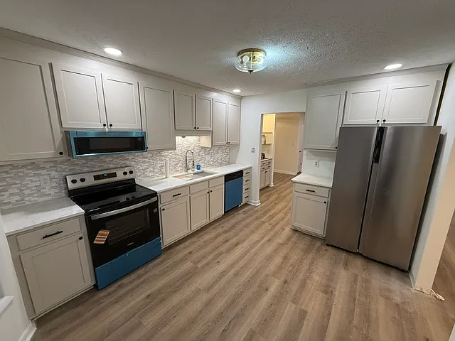 3453 Hastings Dr — Photo 3