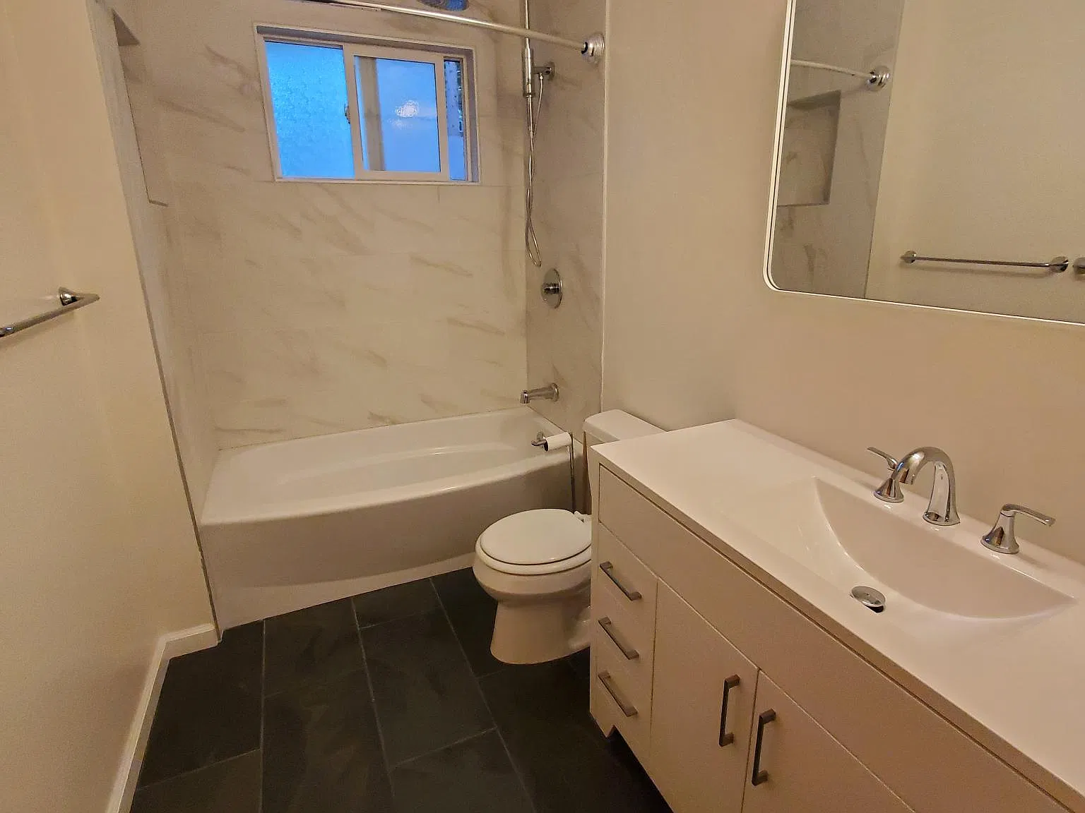 2 bed, 936 sqft, $2,900 — Photo 4
