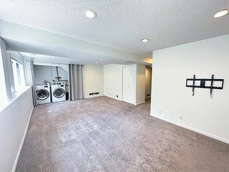 3064 Utah Ave S — Photo 10