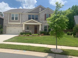 1220 Yarrow St, Matthews, NC 28104