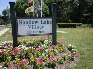 35 Lexington Ct, Red Bank, NJ 07701