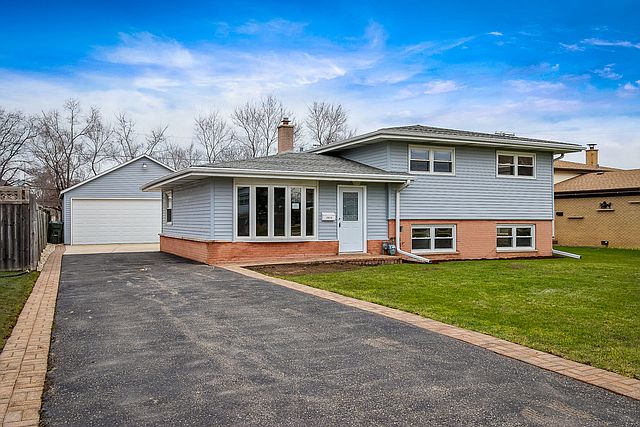 1st image of 2616 N Pauline Ave