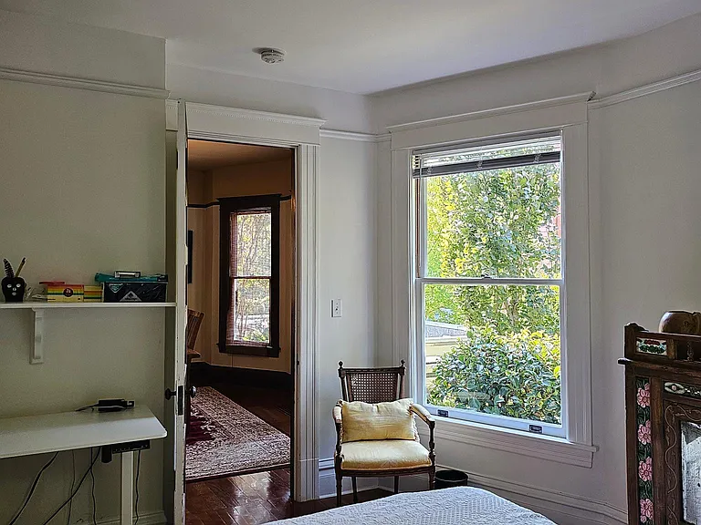 307 NE Graham St — Photo 24