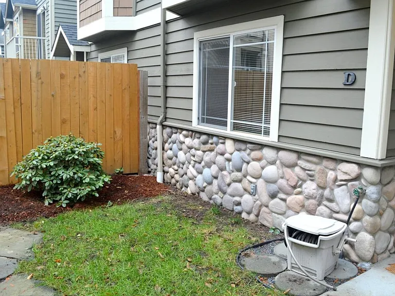 1757 NW 58th St #D — Photo 18