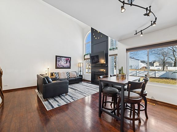 4th image of 1105 Longford Rd