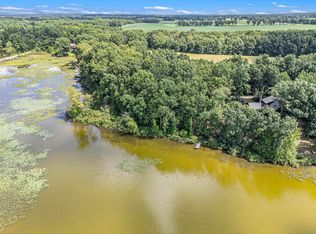 59136 Dove Ln, Three Rivers, MI 49093