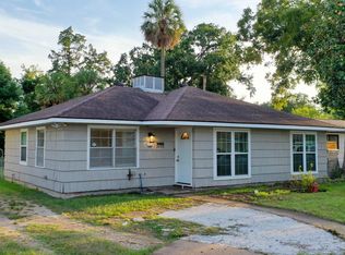 8639 Sonneville Dr, Houston, TX 77080