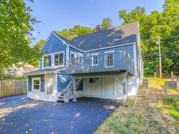 4th image of 383 Long Hill Rd