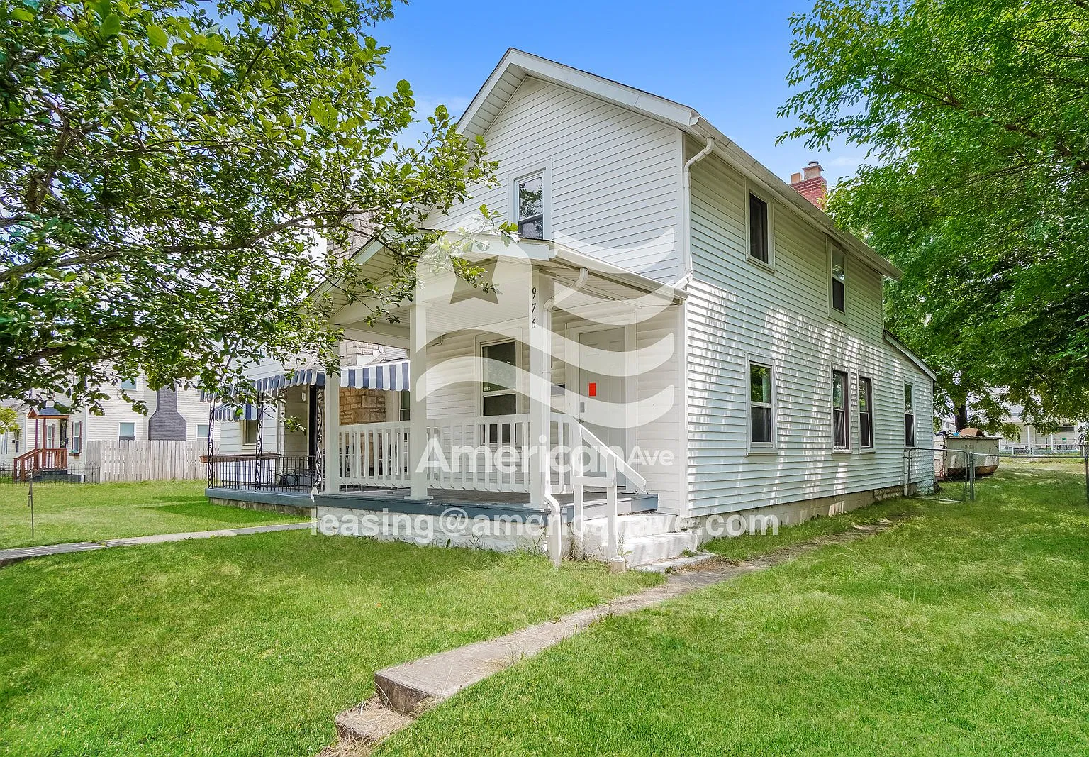2 bed, 1.0 bath, 1104 sqft, $1,155 — Photo 2