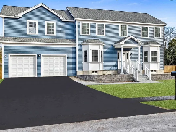 108 Scotland St, Hingham, MA 02043