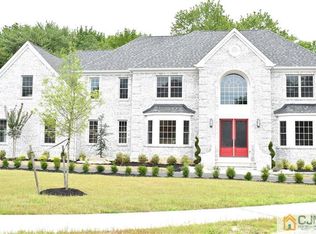 4 Joye Ln, Monmouth Junction, NJ 08852