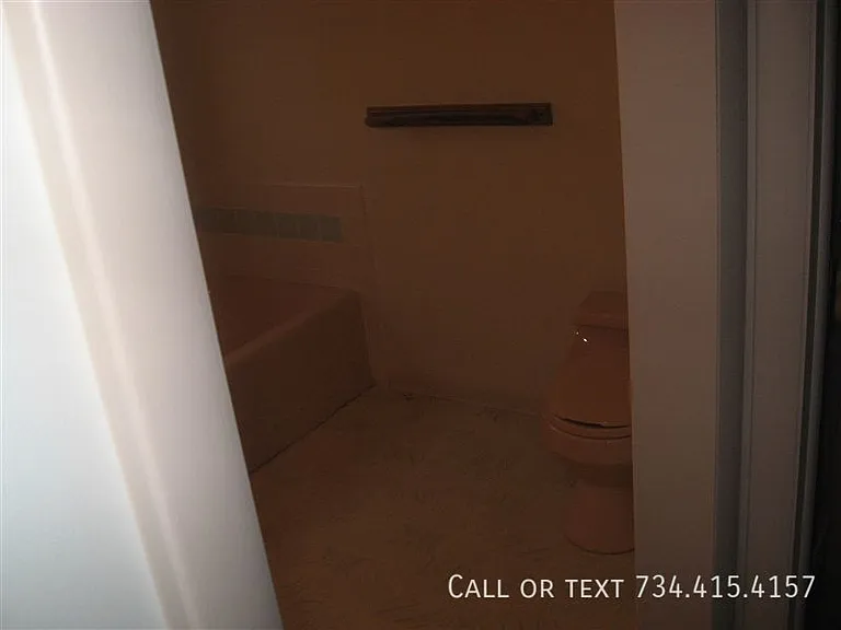 2863 Marshall St #2863 — Photo 32