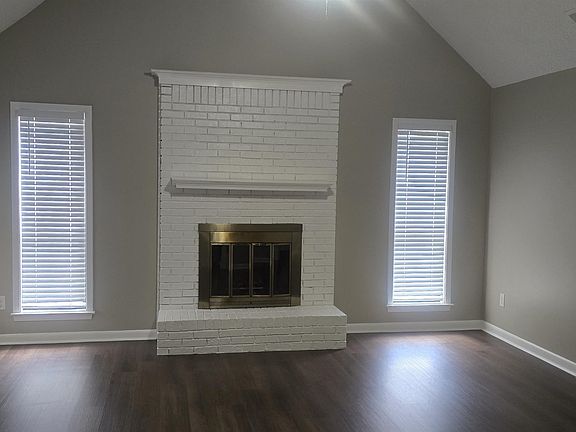3rd image of 4919 Gardenwood Dr