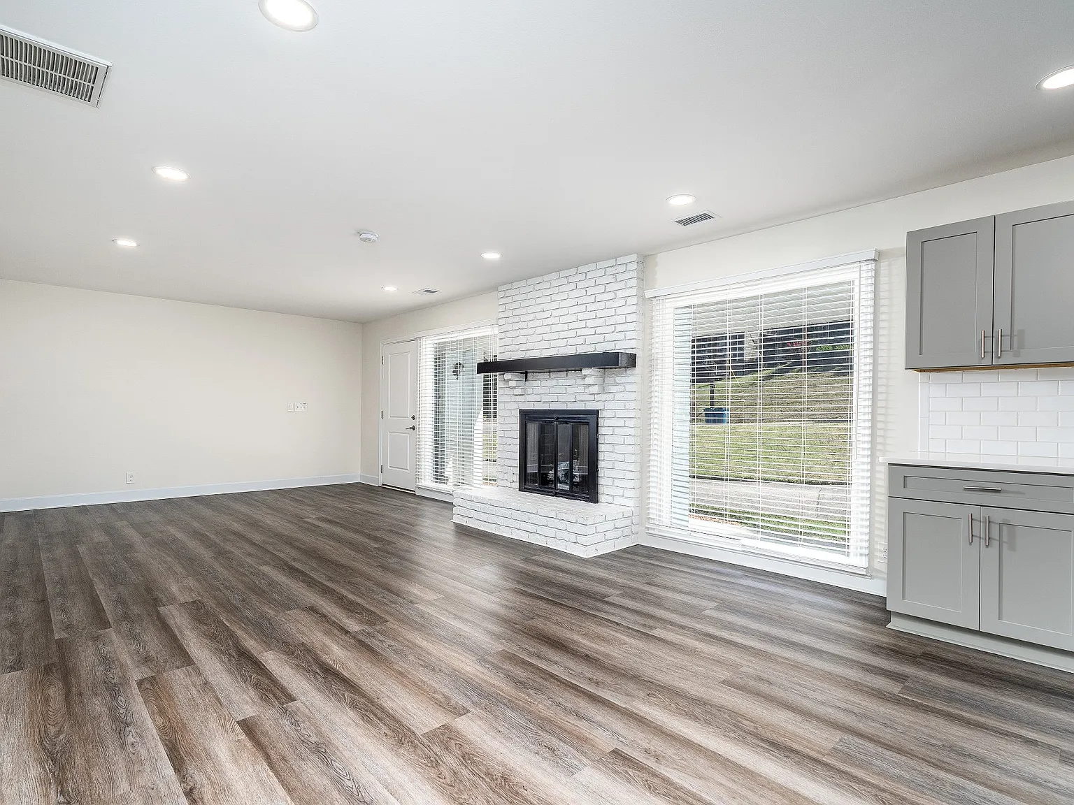 7401 Harrow Dr — Photo 4