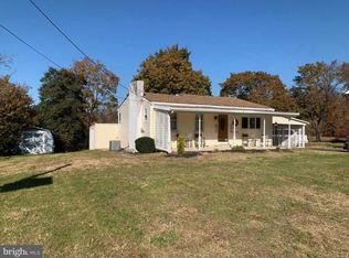 28429 School House Rd, Columbus, NJ 08022