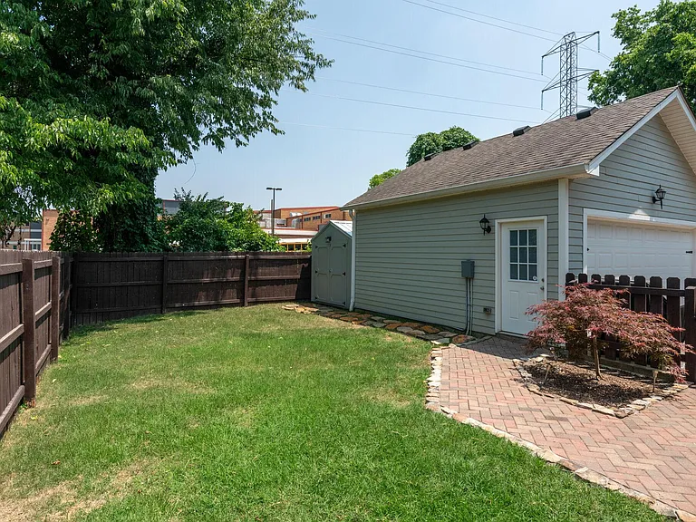 1811A Tammany Dr — Photo 22