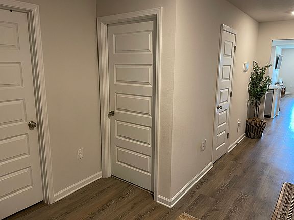 5th image of 5240 Peach Dr