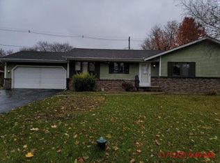 3009 Park Terrace Dr, Rockford, IL 61114
