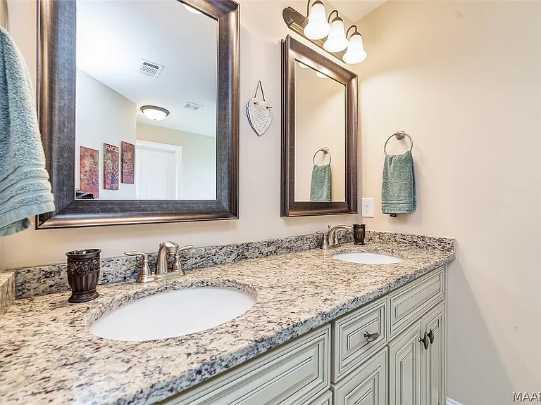 8115 Faith Ct — Photo 23
